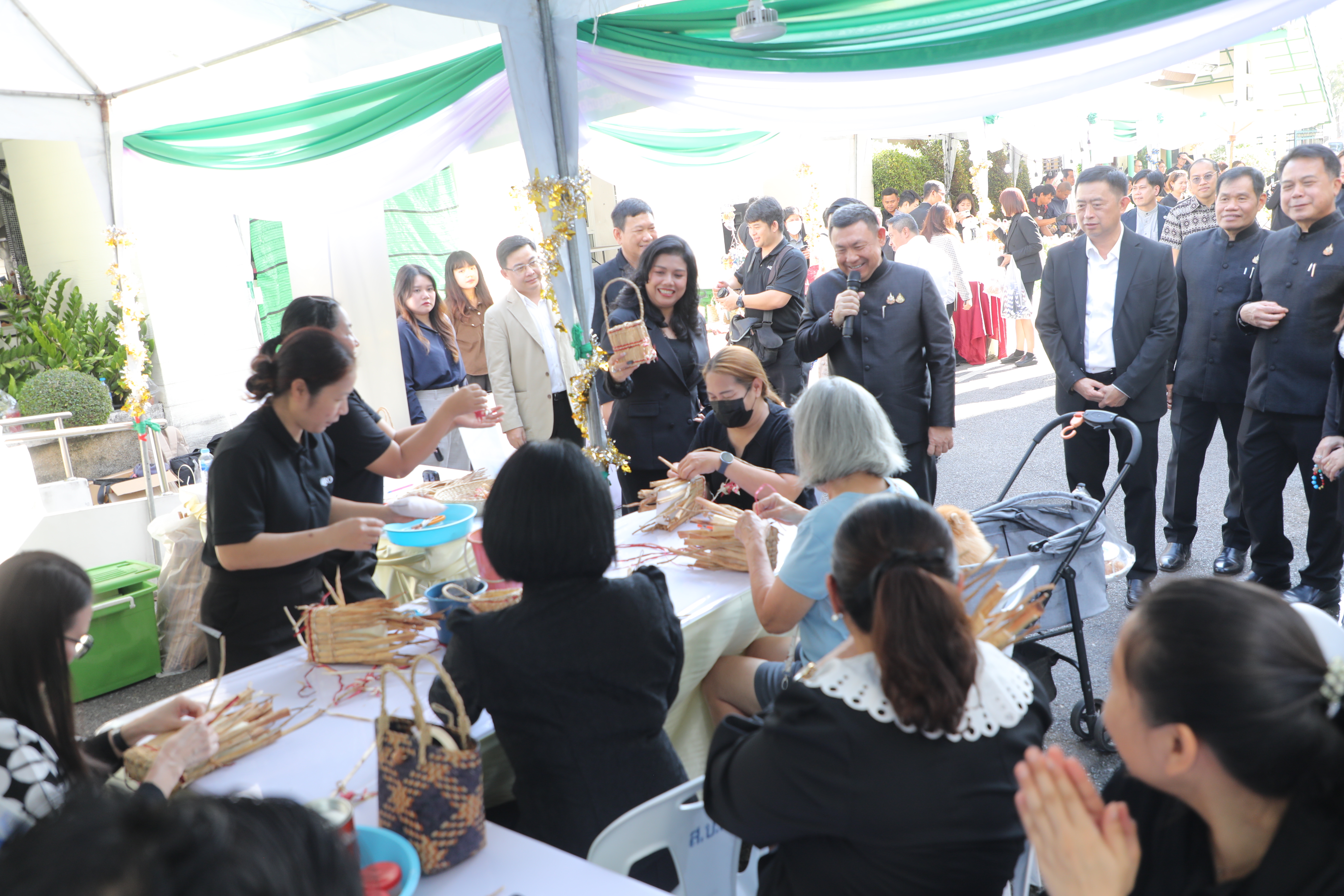 title - ส.ป.ก. เดินหน้าส่งเสริมรายได้เกษตรกร จัดงาน “ส่งความสุขปีใหม่ มอบให้เกษตรกรในเขตปฏิรูปที่ดิน” ทั่วประเทศ